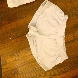 Lululemon white hotty hot 2”inch seem